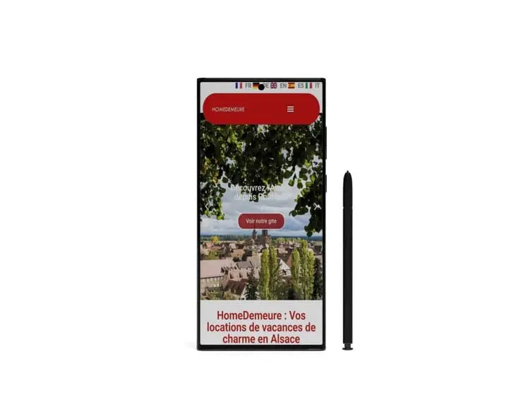 Vitrine touristique multilingue et chaleureuse, conçue pour séduire les voyageurs et valoriser des locations de vacances de charme au cœur du vignoble.